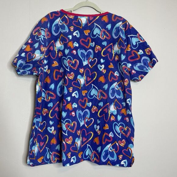B Scrubs Women’s V Neck Scrub Top Size 2X Blue Red Heart Print - Picture 3 of 3